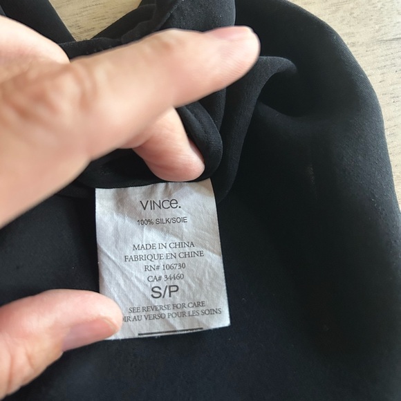 VINCE Black Double V-Neck Popover 100% Silk S - Picture 5 of 5